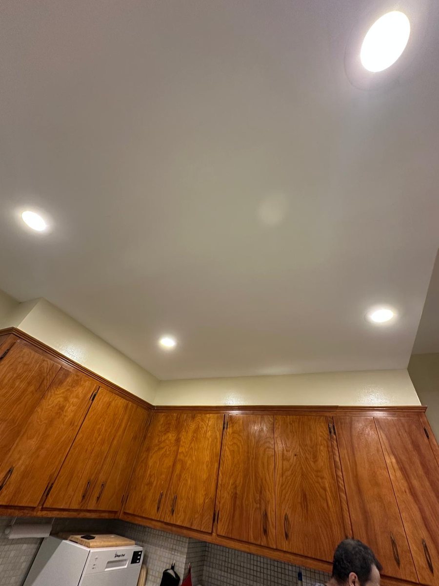 Finished ceiling with recessed lights