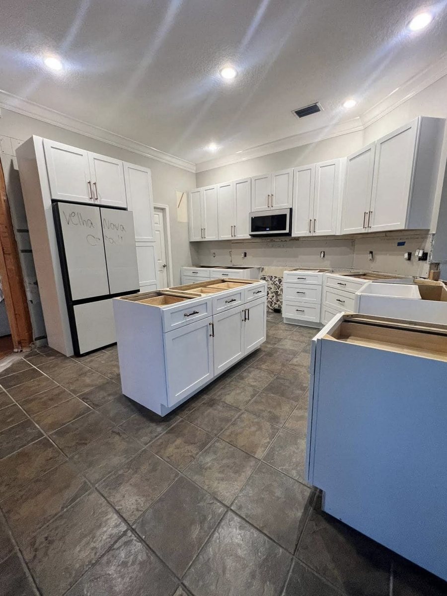 Kitchen cabinet installation