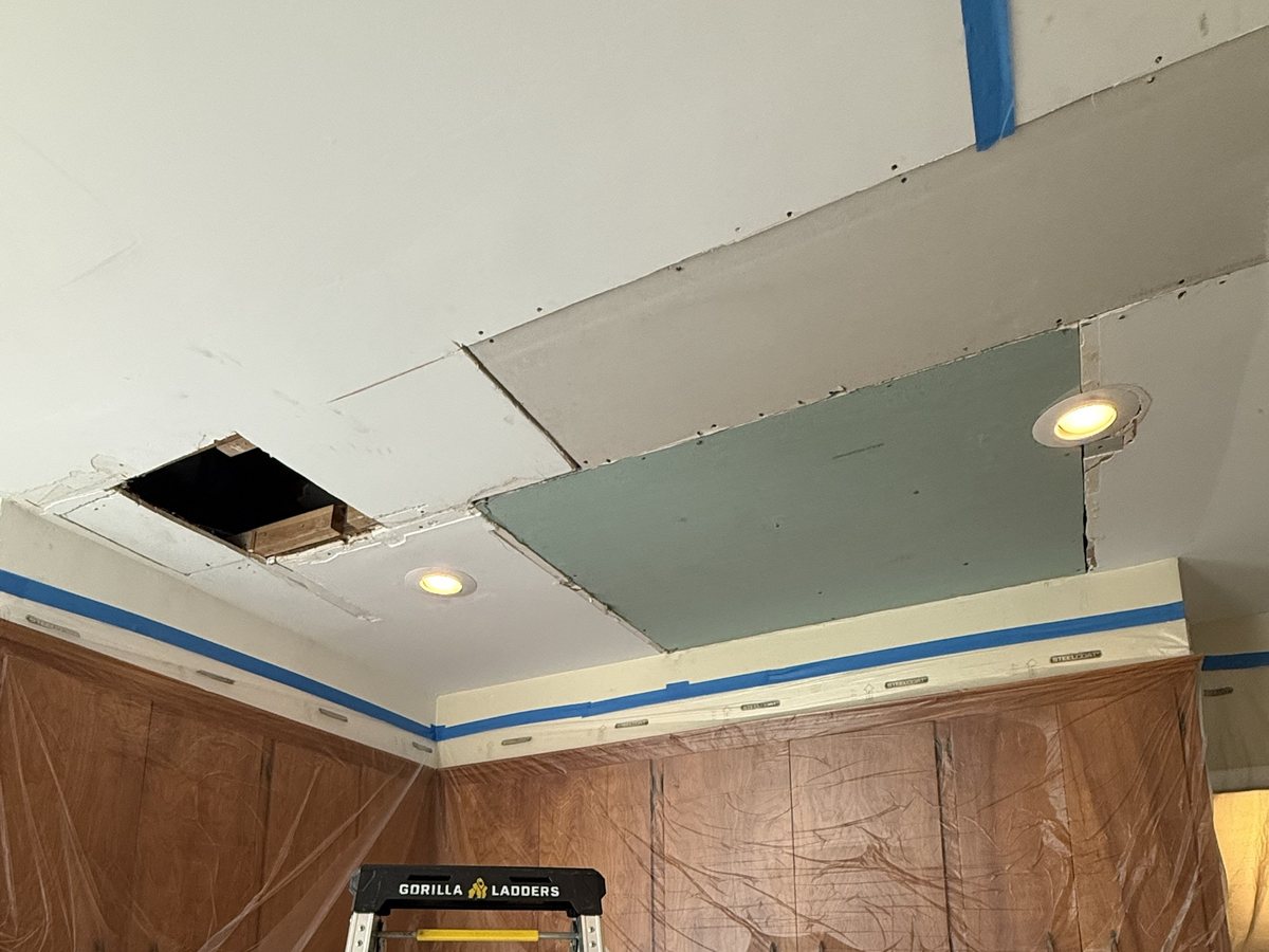 Kitchen ceiling before the repair